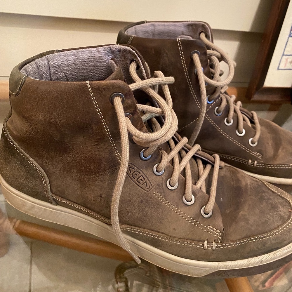 Keen mens Glen Haven high top leather sneaker 9.5